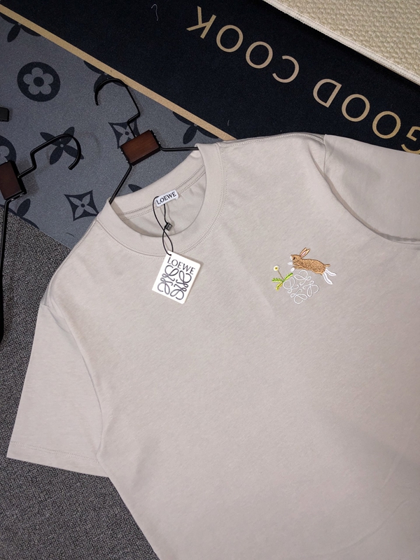 ブランドTシャツ背面デザイン